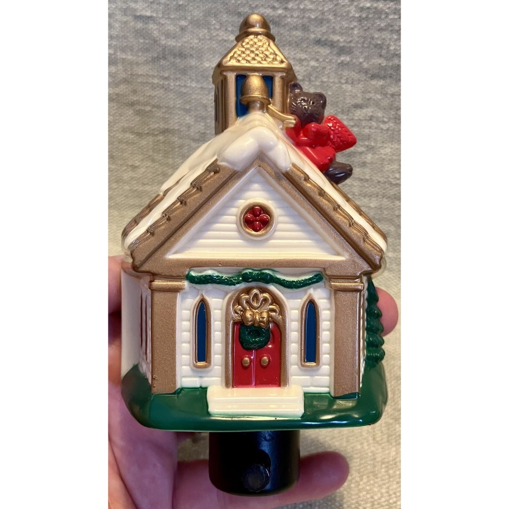 Bath & Body Works Wallflowers Christmas Church Bear Plug In Fragrance Cover